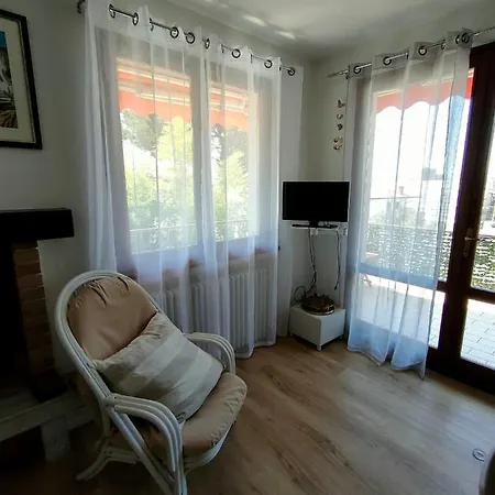 Dreaming Apartment