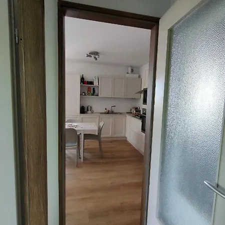 Apartment Dreaming *